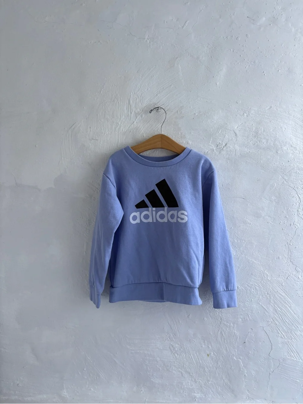 Adidas cotton blend crewneck girls size 6